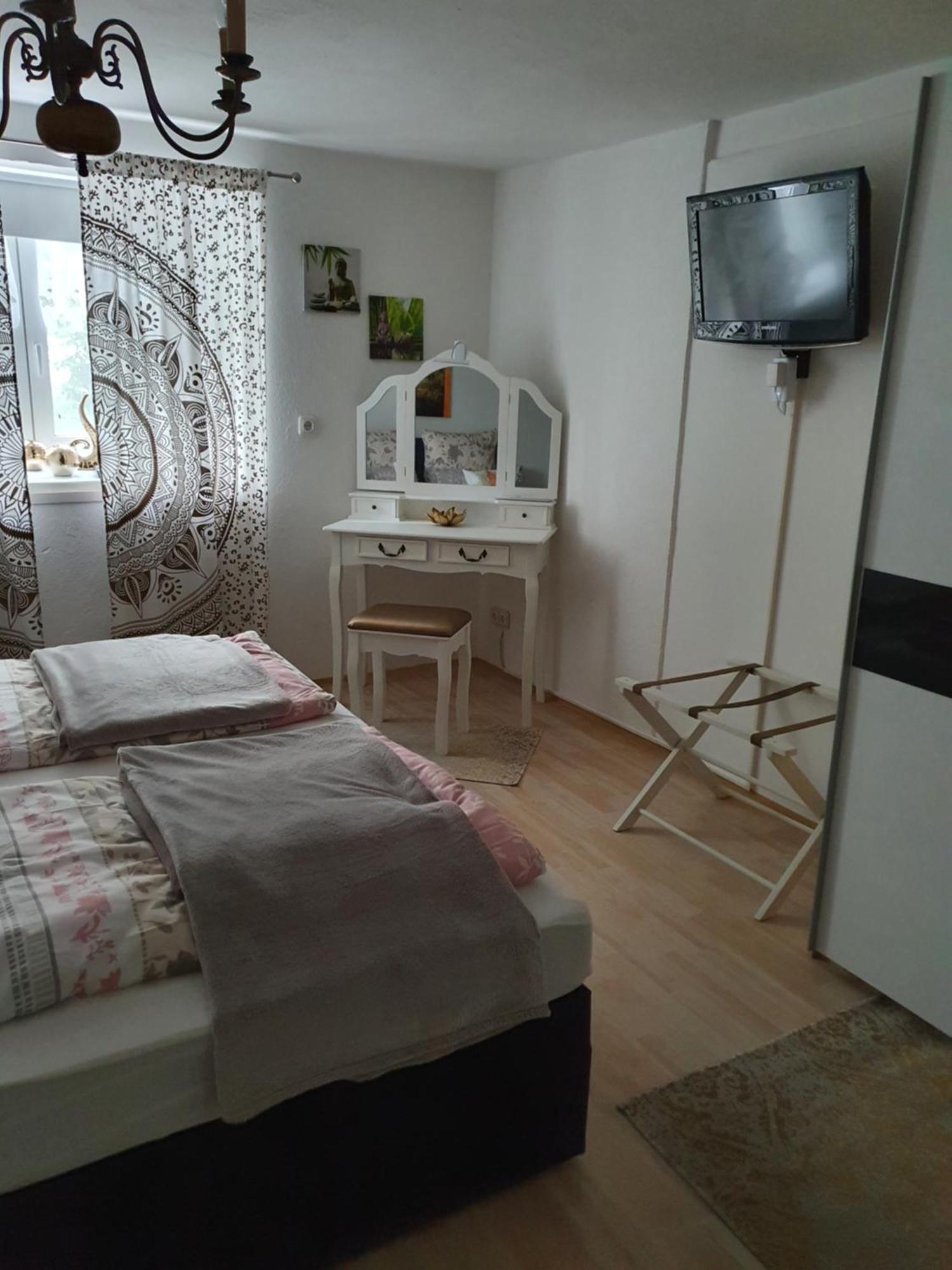 Ferienwohnung Tiroler Auszeit & Whirlpool Höfen Zewnętrze zdjęcie